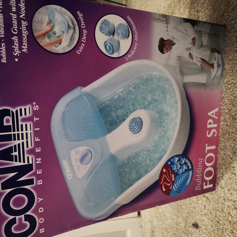 Conair Bubbling Foot Spa - Blue and White